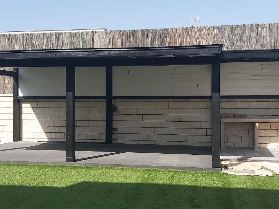 Zona de sombra en el jardín.