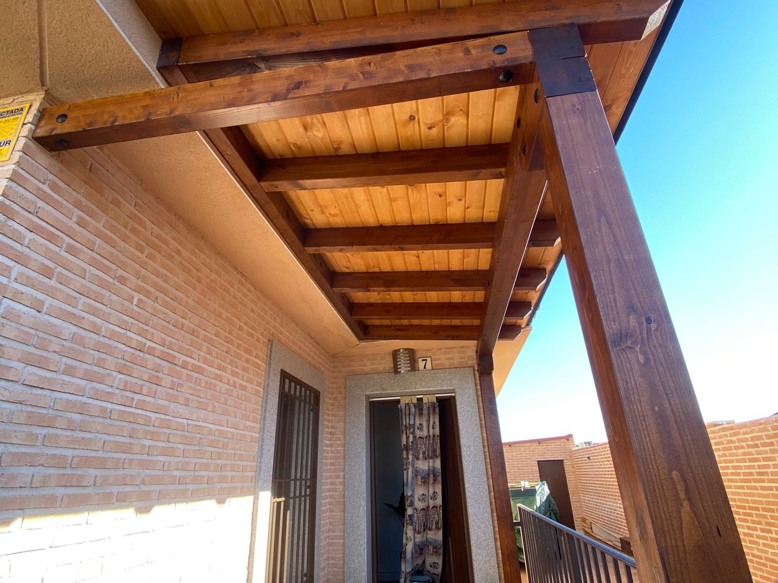 Entrada cubierta.