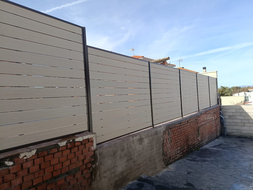 Tarima sintetica en bastidor de hierro